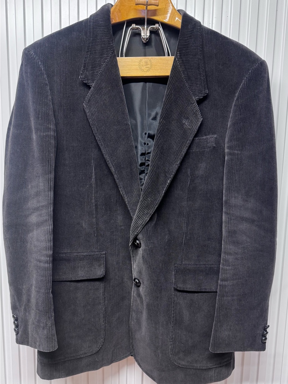 Vintage Jordache Faded Black Corduroy Blazer Sport Coat 42R perfectly worn in